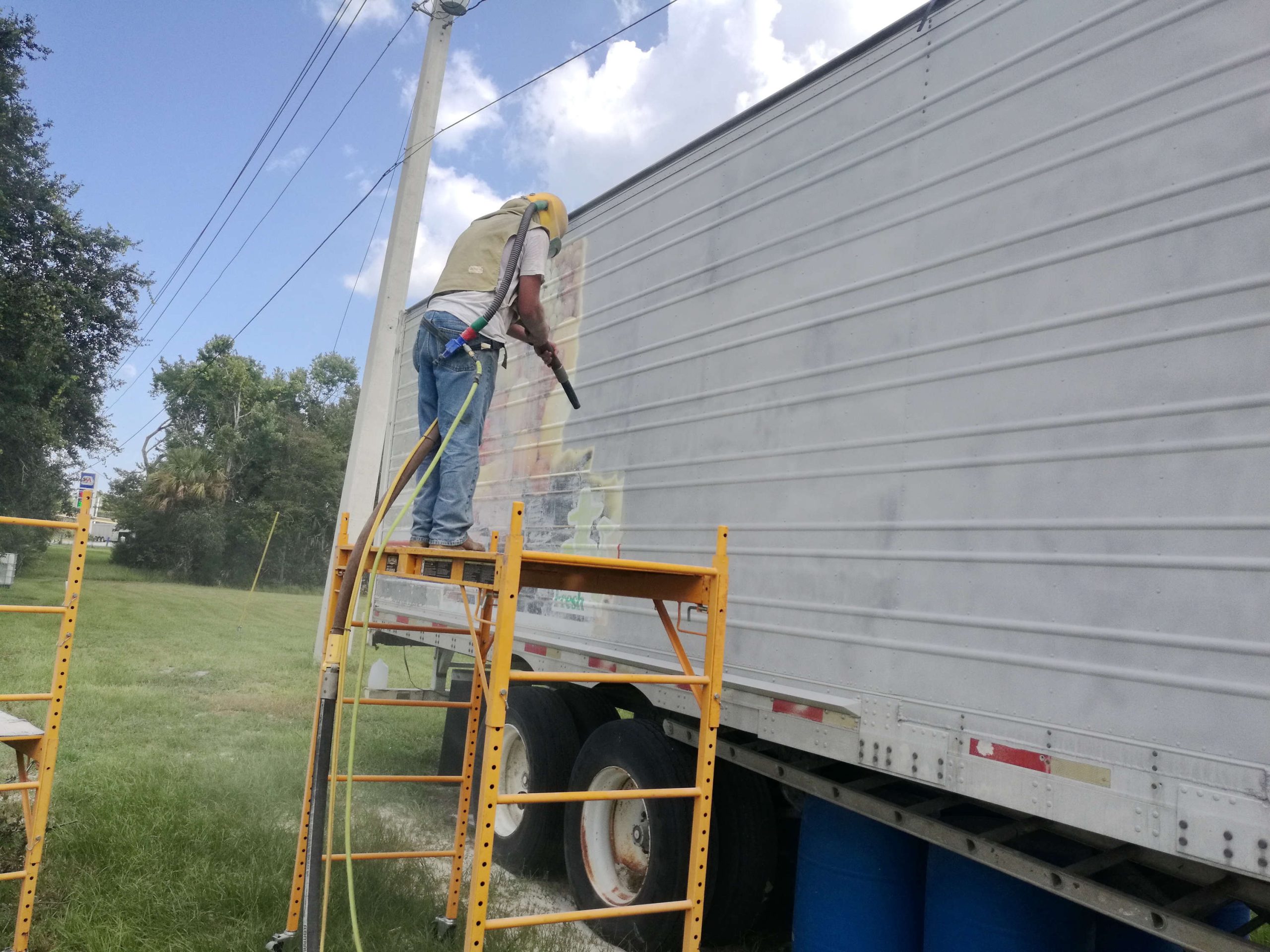 Aluminum_Tractor_trailer_sandblast_paint_removal-13-scaled-1.jpg