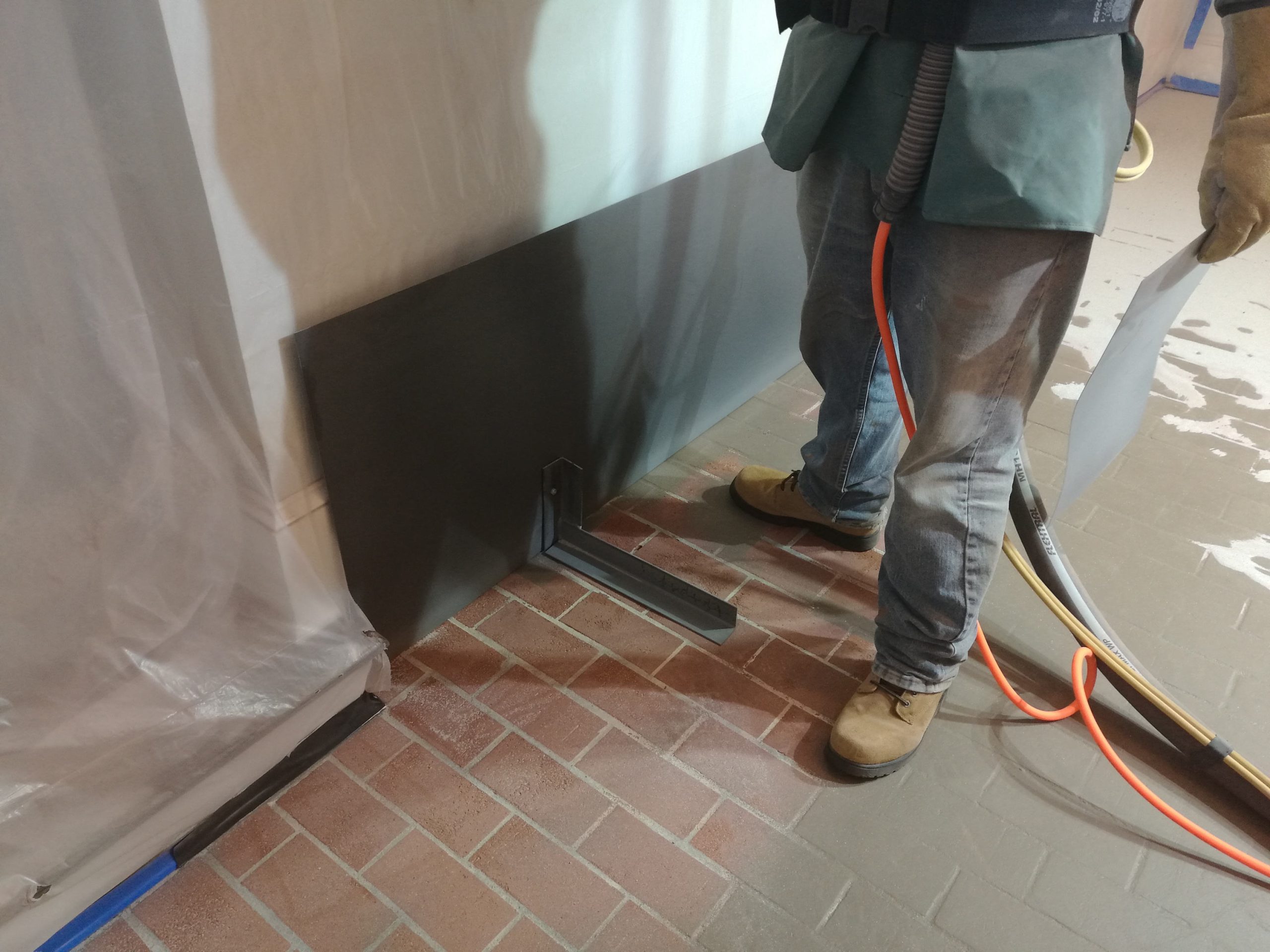 House_brick_floor_sandblasting_paint_removal-04-scaled-1.jpg