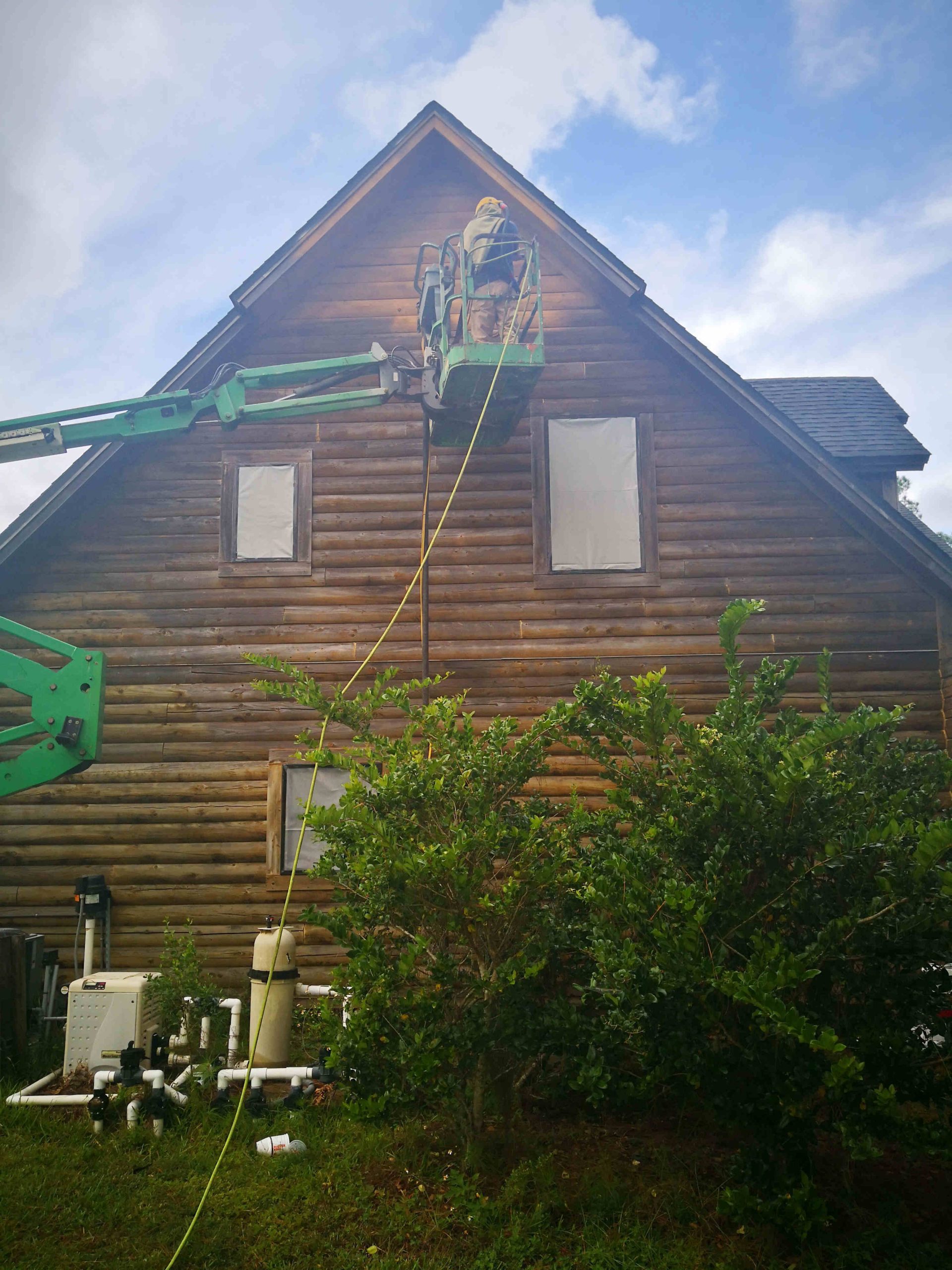 Log_cabin_house_sandblasting_stain_removal_restoration_02-scaled-1.jpg