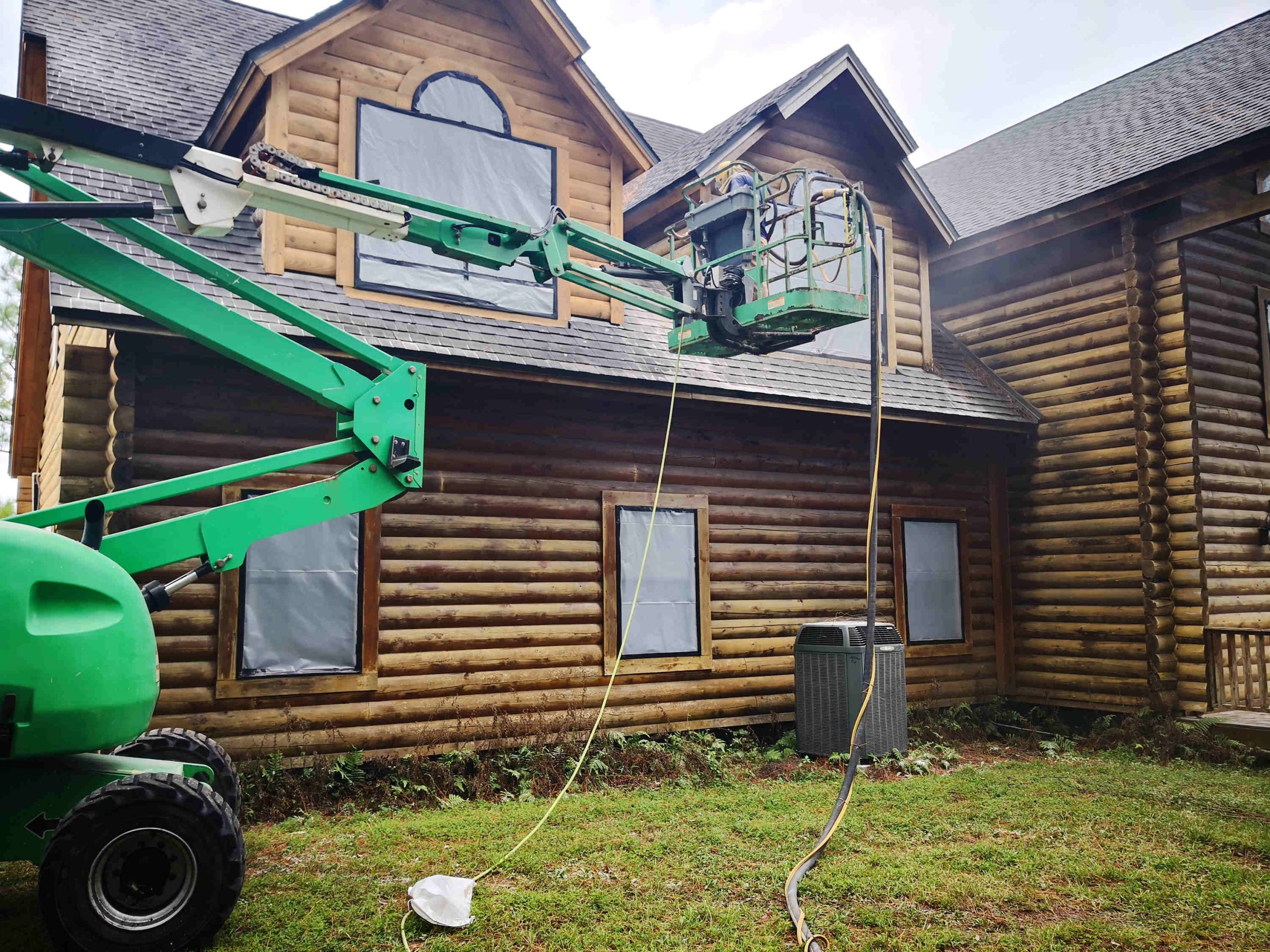 Log_cabin_house_sandblasting_stain_removal_restoration_05-scaled-1.jpg