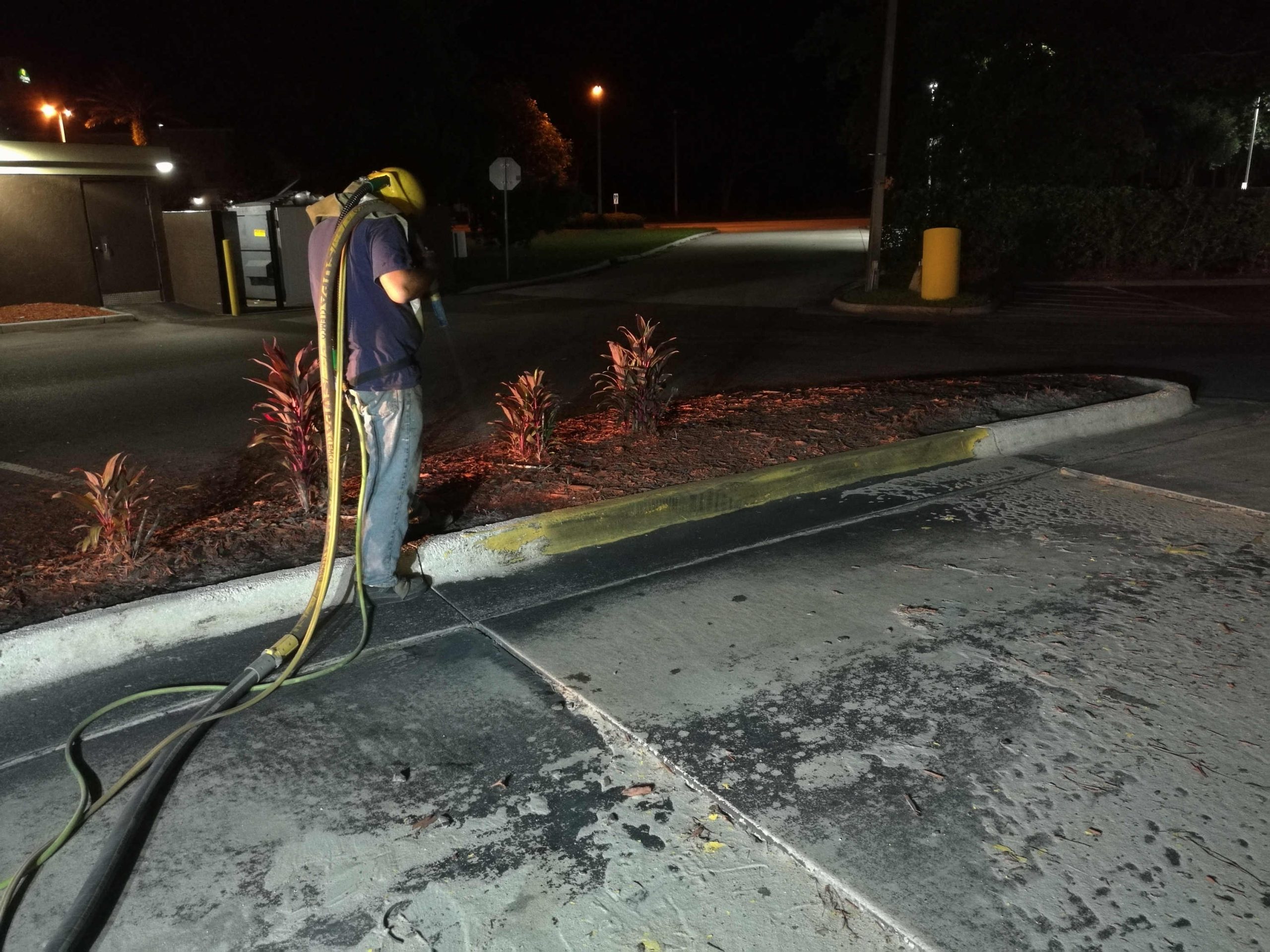 McDonalds_curb_concrete_paint_removal_sandblasting-03-scaled-1.jpg